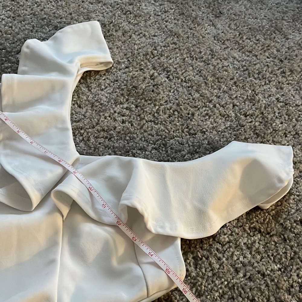 She + Sky White Ruffle Top - Picture 5 of 5